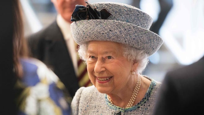 Queen Elizabeth II at opening of refurbished National Army Museum in London on March 16, 2017. 

 
 / AFP PHOTO / POOL / Geoff PughGEOFF PUGH/AFP/Getty Images ORIG FILE ID: AFP_MP9EA