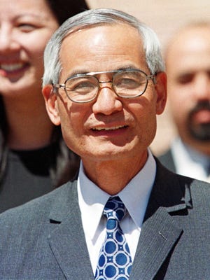 Former Los Alamos nuclear scientist Wen Ho Lee  in