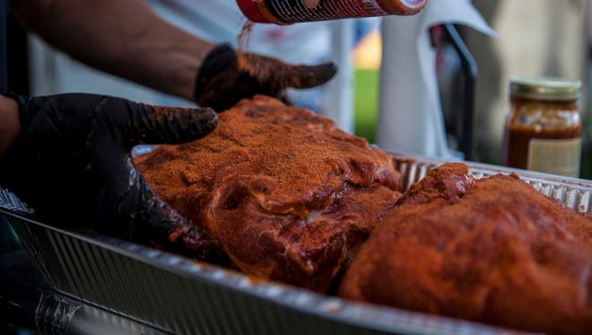 Highlights of the I Love Barbecue Festival include a $3 pulled pork tasting, $3 rib tasting, and entertainment such as live music, a motocross show, mechanical bull rides and more. The main event is a barbecue competition sanctioned by the Kansas City Barbecue Society.