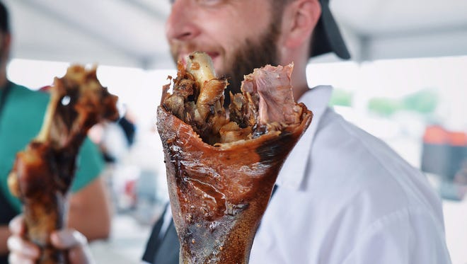 Houston has one of the hottest barbecue markets in Texas. Every May, dozens of local barbecue chefs come together at the Houston Barbecue Festival.