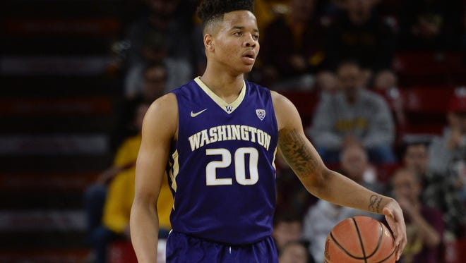 Washington Huskies guard Markelle Fultz dribbles the ball against the Arizona State Sun Devils during the second half at Wells-Fargo Arena.