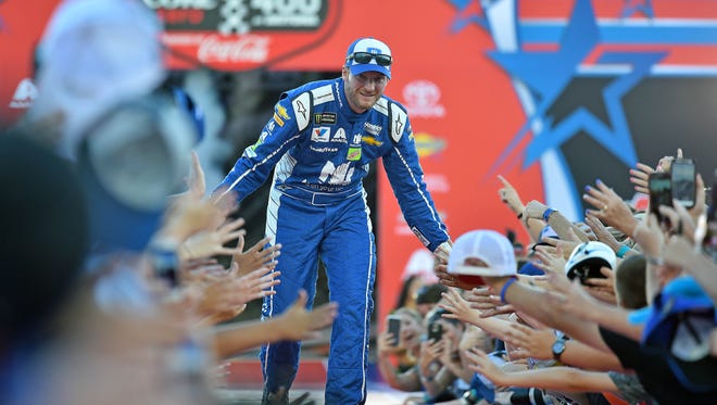 Dale Earnhardt Jr.'s possible last Cup race at Daytona International Speedway ended early after two wrecks.