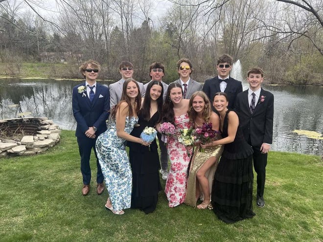 Sussex Hamilton High School students pose for a prom photo before heading to the dance on Saturday, April 20, 2024, at the Chandelier Ballroom in Hartford.